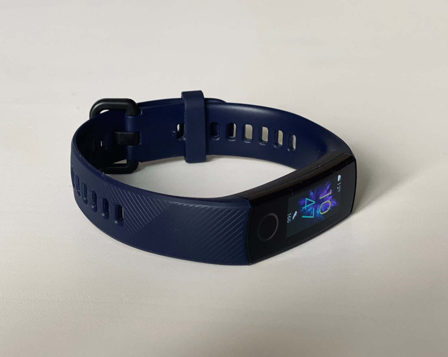 Обзор фитнес-трекера Honor Band 5 — главного конкурента Mi Band 4