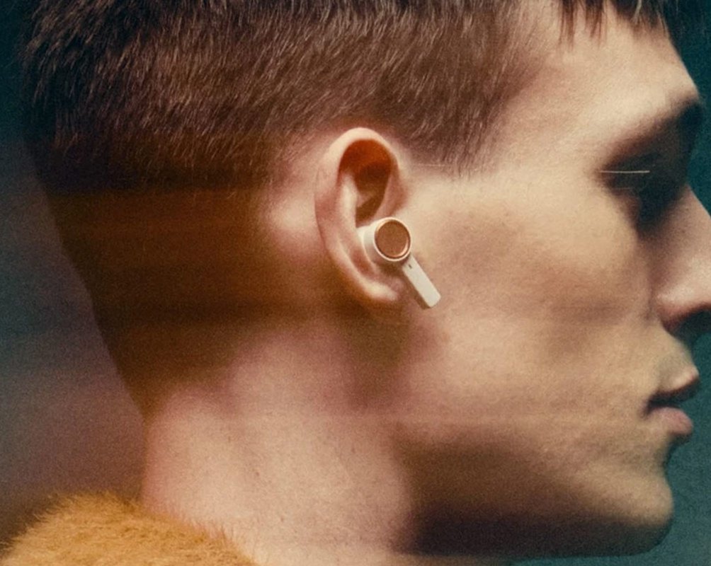 Представлены стильные TWS-наушники Bang & Olufsen Beoplay Eleven со сменными аккумуляторами